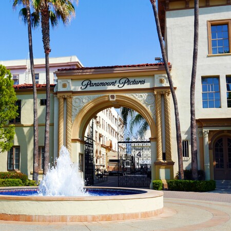 PARAMOUNT ΣΤΟΥΝΤΙΟ ΧΟΛΙΓΟΥΝΤ WARNER BROS