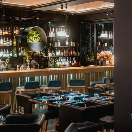 AOMI Sushi Cocktail Bar: Εκεί όπου η ιαπωνική κουζίνα συναντά τη μεσογειακή φινέτσα