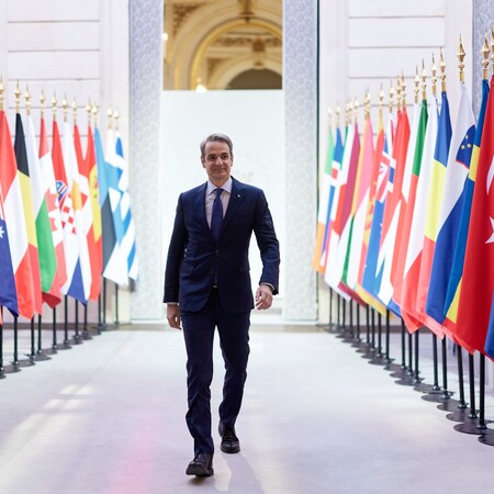 ΚΥΡΙΑΚΟΣ ΜΗΤΣΟΤΑΚΗΣ ΠΑΡΙΣΙ ΠΥΡΗΝΙΚΑ