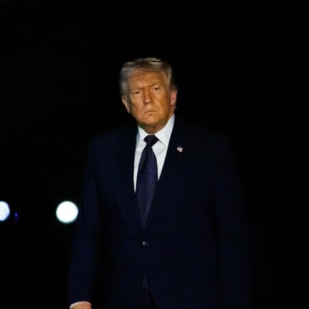 ΤΡΑΜΠ ΙΡΑΝ ΝΑΡΚΕΣ ΣΤΕΝΑ ΟΡΜΟΥΖ