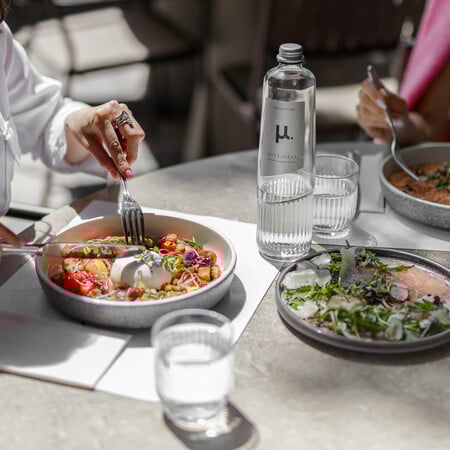 Το μ. υπογράφει την premium εμπειρία νερού στο 10ο Dine Athens Restaurant Week