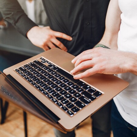 Έξι στις δέκα ελληνικές επιχειρήσεις θεωρούν υψηλό τον κίνδυνο κυβερνοεπίθεσης 