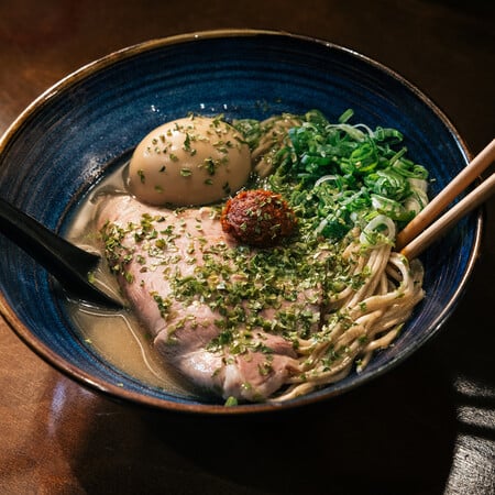 Τα αχνιστά ράμεν είναι η πιο hot τάση στο φαγητό