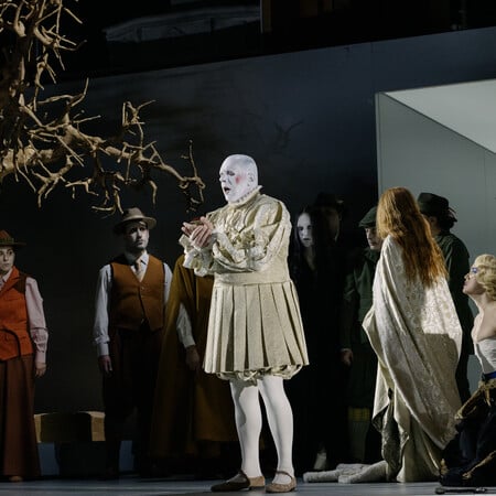 Μπήκαμε στις πρόβες της «Άννα Μπολένα» στην Εθνική Λυρική Σκηνή 