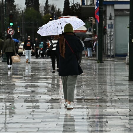 ΚΑΙΡΟΣ ΚΟΛΥΣΑΣ ΒΡΟΧΕΣ ΑΘΗΝΑ