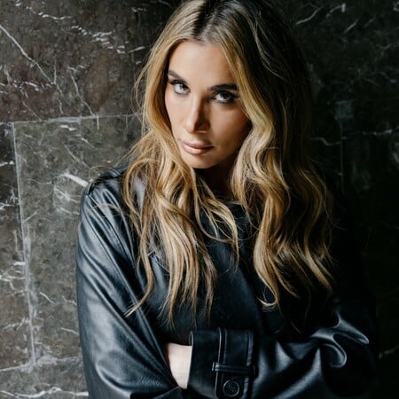 Εύη Καλογηροπούλου: «Ξενίζει όταν μια γυναίκα κάνει ταινίες δράσης»