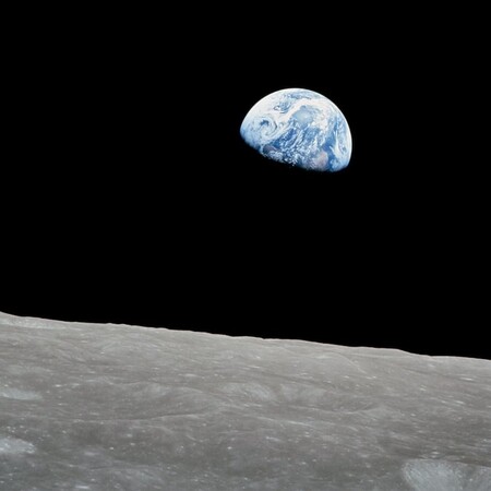 Από το ‘Apollo 8’ στο ‘Artemis 2’: Έξι δεκαετίες μετά την πρώτη αποστολή στη Σελήνη, η διαστημική κούρσα δεν είναι πια η ίδια 