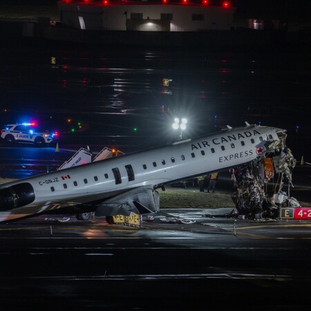 ΝΕΑ ΥΟΡΚΗ ΣΥΓΚΡΟΥΣΗ ΑΕΡΟΣΚΑΦΟΣ LA GUARDIA