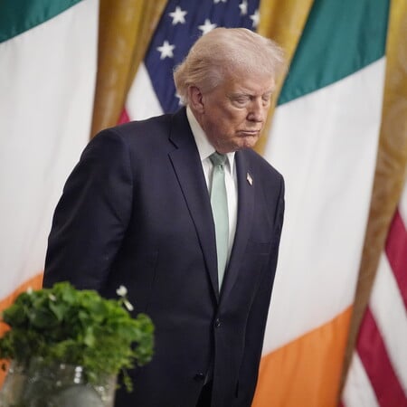 ΝΤΟΝΑΛΝΤ ΤΡΑΜΠ ΔΗΜΟΤΙΚΟΤΗΤΑ ΠΟΛΕΜΟΣ ΙΡΑΝ