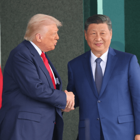 ΤΡΑΜΠ ΤΖΙΝΠΙΝΓΚ ΚΙΝΑ ΠΟΛΕΜΟΣ ΜΕΣΗ ΑΝΑΤΟΛΗ ΣΥΝΑΝΤΗΣΗ