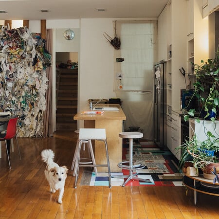 Ένα υβριδικό σπίτι στα Εξάρχεια, όπου η έννοια του νοικοκυριού αλλάζει/Ένα υβριδικό νοικοκυριό στα Εξάρχεια