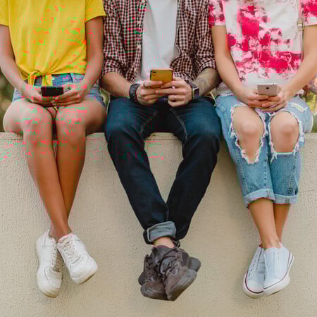 ΑΥΣΤΡΙΑ ΑΠΑΓΟΡΕΥΣΗ SOCIAL MEDIA