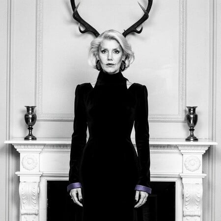 Οι 7 ζωές της Μαρινέλλας: Ενα anti-obituary για μια γυναίκα που κάθε φορά που πέθαινε, ξαναγεννιόταν