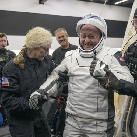 NASA ΑΣΤΡΟΝΑΥΤΗΣ ΟΜΙΛΙΑ