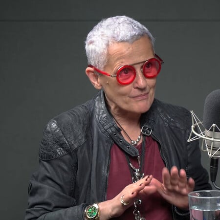 «Για χρόνια η Ελλάδα σιωπούσε για την υιοθεσία από ομόφυλα ζευγάρια» 