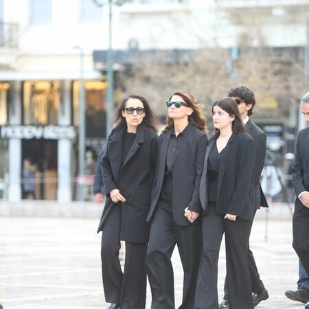 ΜΑΡΙΝΕΛΛΑ ΚΗΔΕΙΑ ΜΗΤΡΟΠΟΛΗ ΚΟΡΗ