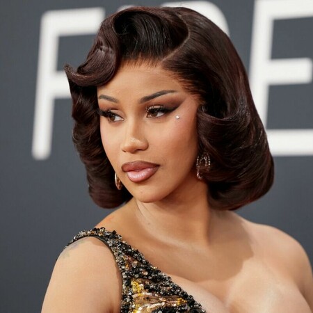 CARDI B ΜΗΝΥΣΗ