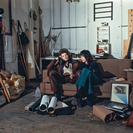 Πριν γίνει θρύλος: το Chelsea Hotel του 1970 ξαναζωντανεύει μέσα από χαμένες φωτογραφίες