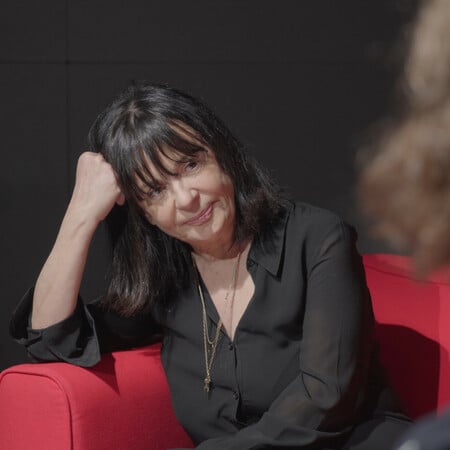 Έρση Σωτηροπούλου: «Ταμπού σήμερα είναι να ουρλιάζεις από έρωτα»