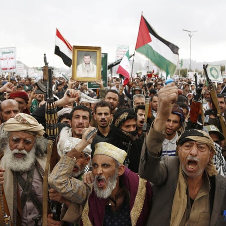 Μεσάνυχτα στα στενά του Ορμούζ 