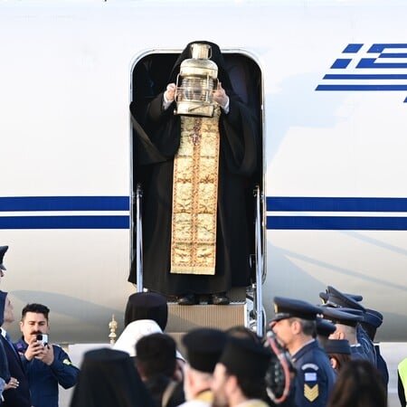 ΑΓΙΟ ΦΩΣ ΕΛΛΑΔΑ ΑΦΙΞΗ ΙΕΡΟΣΟΛΥΜΑ