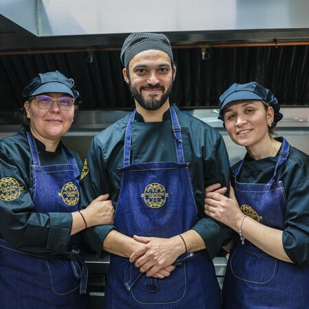 Ήρθε πλέον και στο κέντρο της Αθήνας ο γνωστός «ΜΠΑΜΠΗΣ» του Φαλήρου