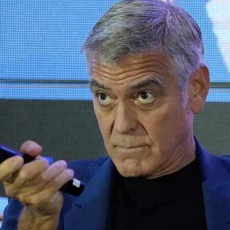 Κλούνεϊ για Τραμπ: «Αν κάποιος λέει ότι θέλει να αφανίσει έναν πολιτισμό, αυτό είναι έγκλημα πολέμου»