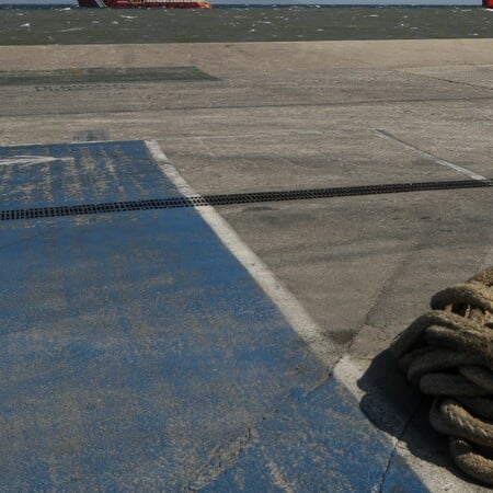 Επιστρέφουν οι εκδρομείς του Πάσχα: Αυξημένη κίνηση στα λιμάνια της Αττικής