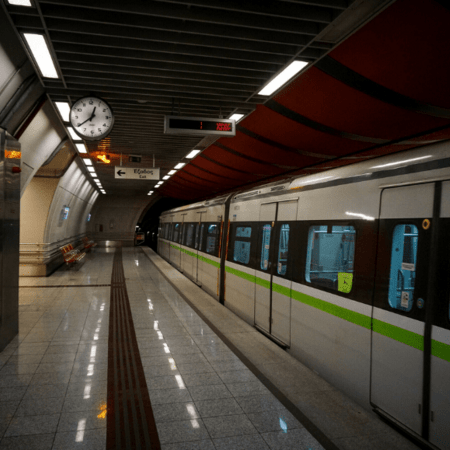 ΤΡΙΤΗ ΤΟΥ ΠΑΣΧΑ, ΜΕΤΡΟ, ΤΡΟΛΕΙ, ΤΡΑΜ