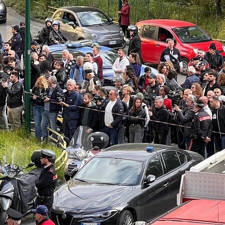 ΝΑΠΟΛΗ ΕΝΟΠΛΗ ΛΗΣΤΕΙΑ 