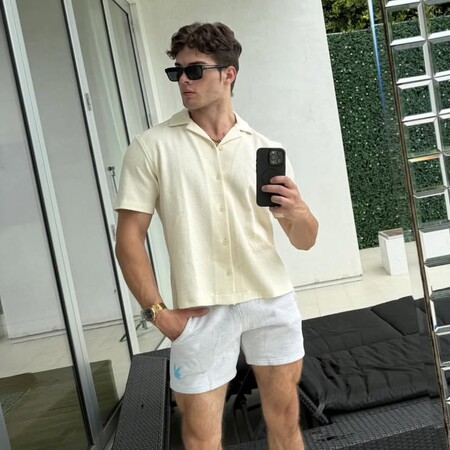 Ο Clavicular, το «looksmaxxing» και το «mogging» εισβάλλουν στα social media των έφηβων αγοριών