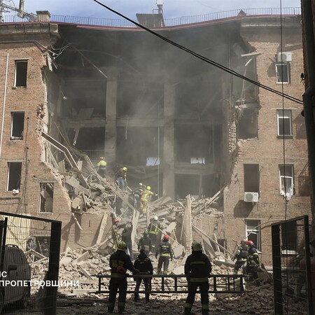 Ουκρανία: Ρωσική επίθεση στην πόλη Ντνίπρο στοίχισε τη ζωή σε τέσσερις ανθρώπους - Τουλάχιστον 30 τραυματίες