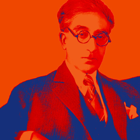 Με το άγαλμα του Καβάφη