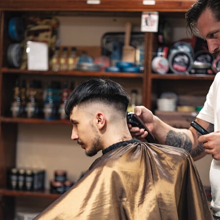 Peaky Barbers: Στο Κουκάκι το grooming είναι μια ολόκληρη εμπειρία