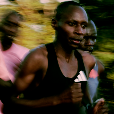 Η adidas παρουσιάζει το mini documentary "Chasing Sub2: The Journey of Sabastan Sawe’s Historic 1:59:30 Marathon"