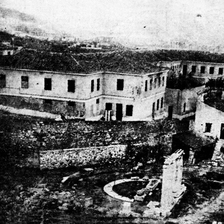 «Εδώ υπήρξε μια φορά η Παλιά Στρατώνα»