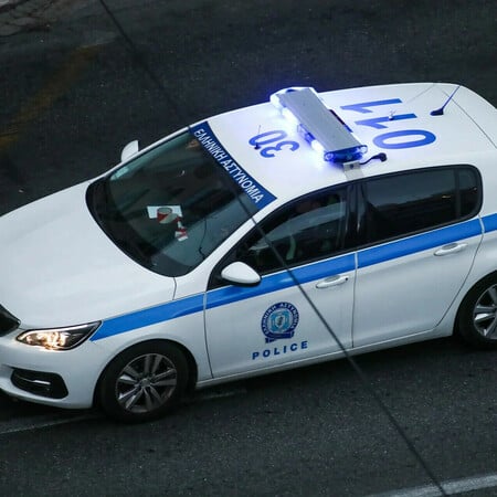 ΠΥΡΟΒΟΛΙΣΜΟΙ ΚΑΛΛΙΘΕΑ ΓΥΝΑΙΚΑ