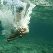 Έχεις σκεφτεί ποτέ ότι η θάλασσα μπορεί να σε λαχταράει πιο πολύ από ό,τι την επιθυμείς εσύ;