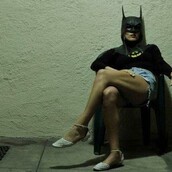 Άκου να δεις αγορίνα, αν με ξαναπείς κουτσομπόλα θα φας ξύλo