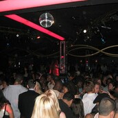 Άνθρωποι μόνοι... δεν ψάχνουν...