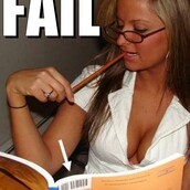 Μην βγεις με το κορίτσι που ξεφυλλίζει. Μη της δώσεις καν σημασία.