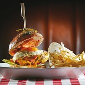 Big Boy burgers n cocktails