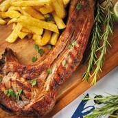 To K Grill στη Βούλα είναι προορισμός για τους λάτρεις του κρέατος 