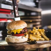 Άμπακος: το steak house της Τρούμπας που αγαπούν οι κρεατοφάγοι