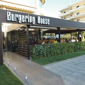 BURGERING HOUSE