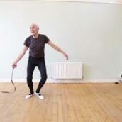 Βρετανία: 75χρονος ξεκίνησε μπαλέτο όταν έχασε τη γυναίκα του - Ετοιμάζεται να δώσει εξετάσεις για το δεύτερο επίπεδο