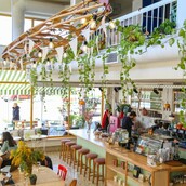 Mimosa neighborhood bistrot: Vegan friendly brunch σε έναν χώρο που θυμίζει αυλή 