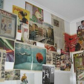 Toilet-wall painting