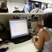 "Εδώ έρχεστε για να πληρώσετε τους φόρους σας, αυτό κάντε και φύγετε!