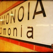 Βράδυ Δευτέρας – Ομόνοια – 12 παρά